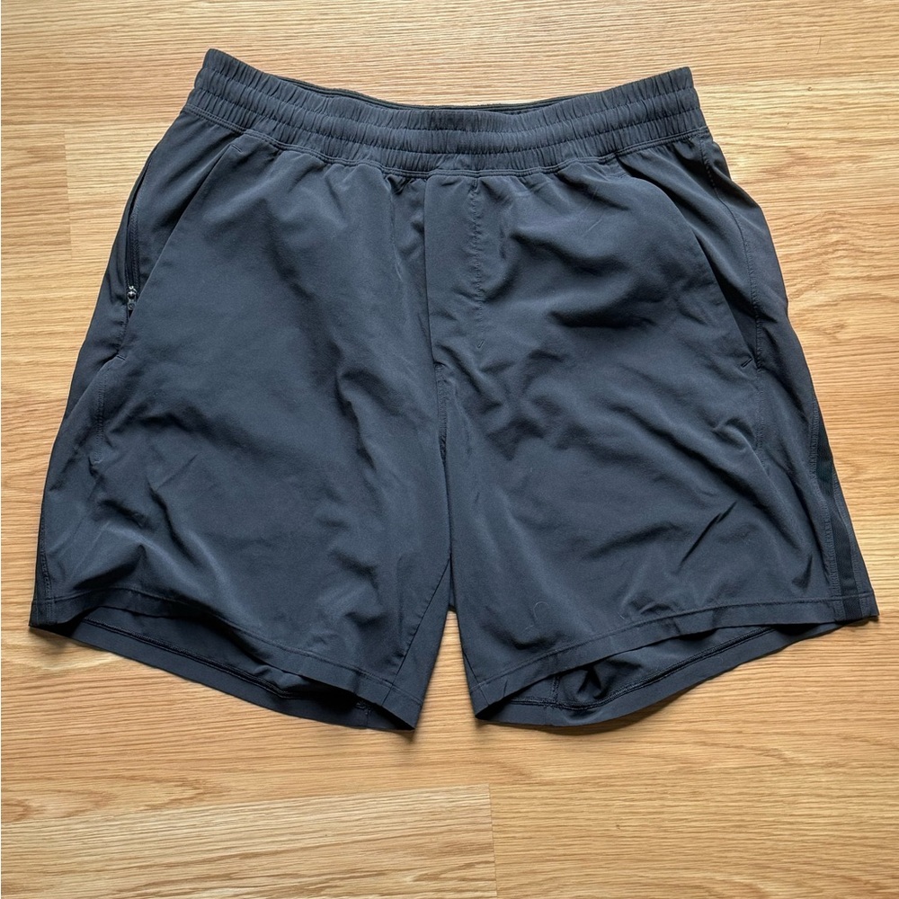 Lululemon 7” Black LL Pace Breaker Short